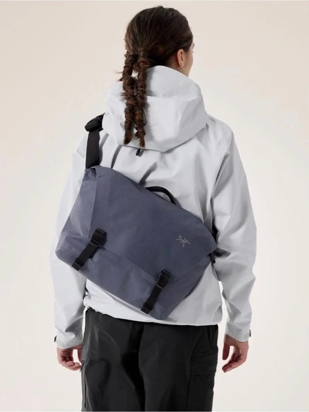 Arc’teryx Granville 10 Courier Bag Dark Stratus Water Resistant Shoulder Bag NEW - Picture 7 of 7